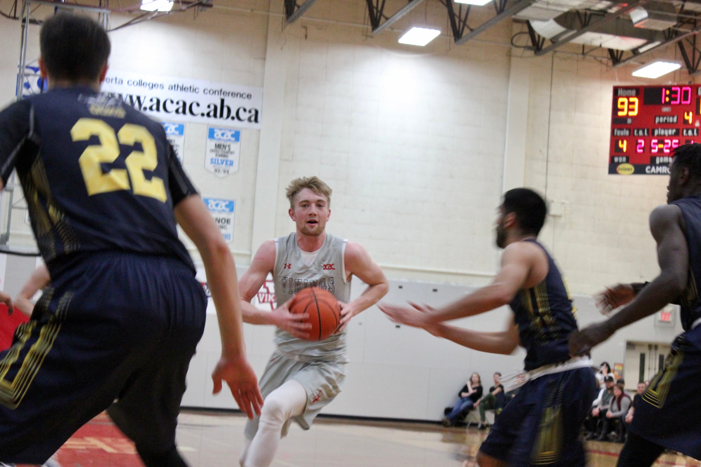 Vikings take control in win against Ooks